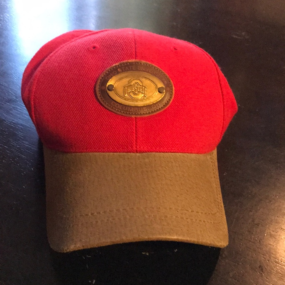 NWOT Men’s Ohio State Red/ Gray Hat 🧢🏈